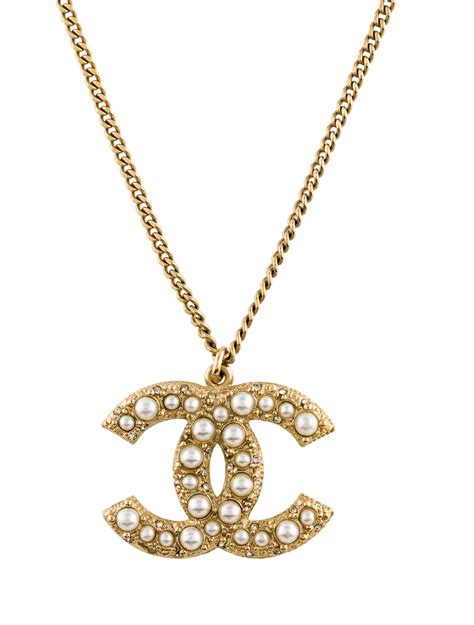 faux Chanel jewelry for women